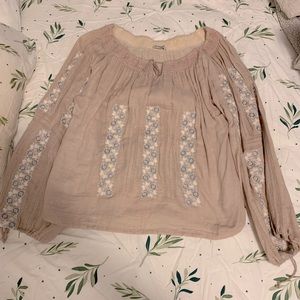 Mes Demoiselles Paris peasant shirt.